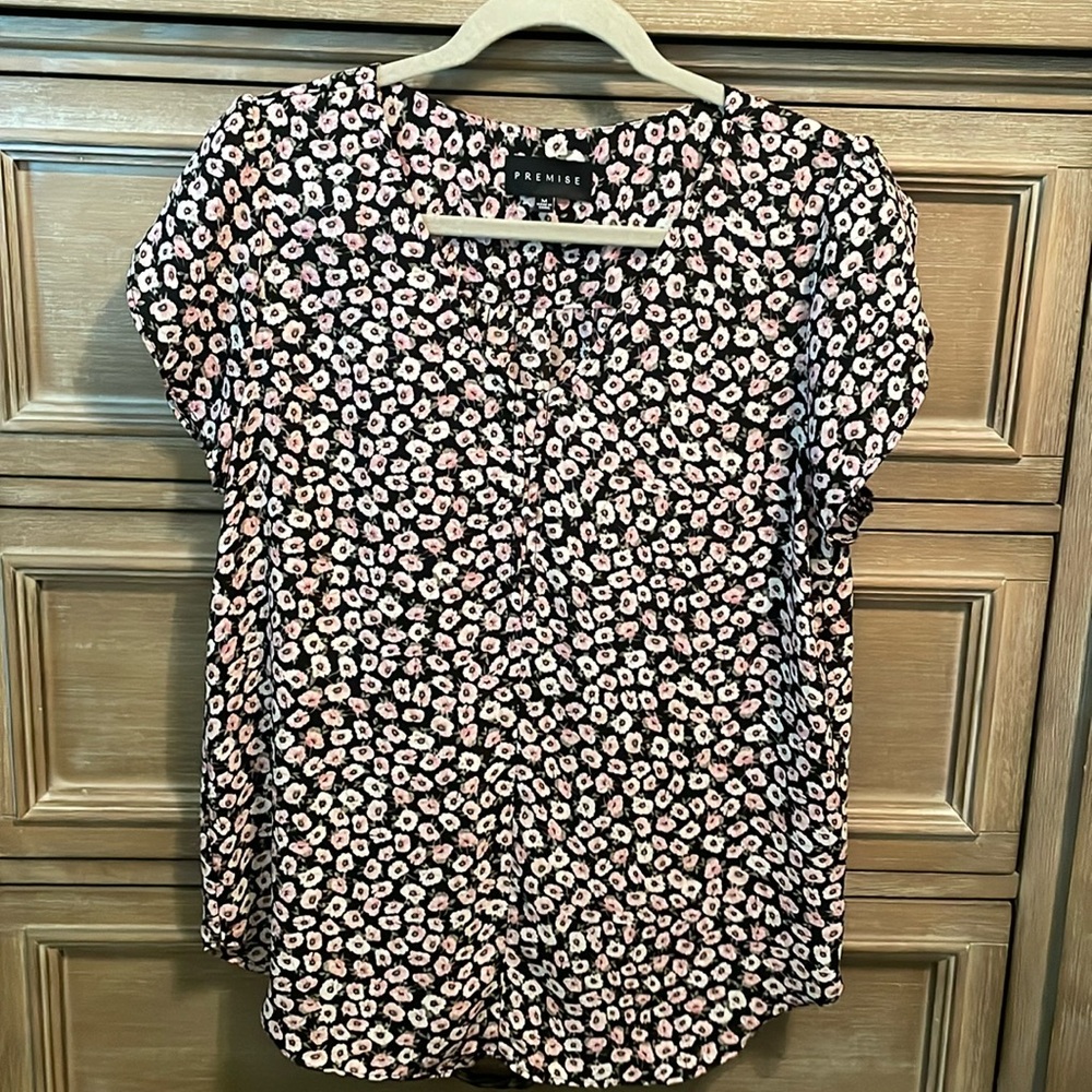 Floral Top Premise